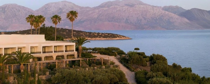 Minos Palace Resort: Rigenerazione con Docce Aquaform